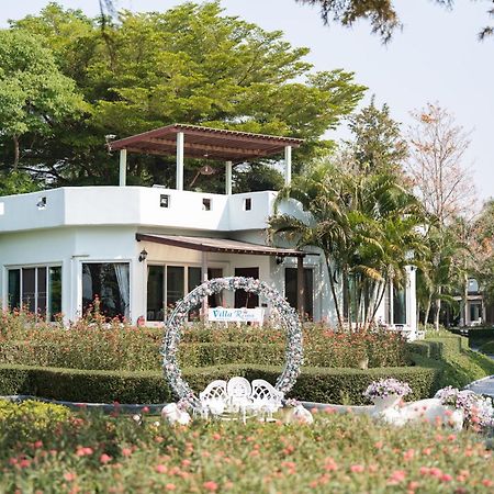 Villa Reina Resort Nong Nam Daeng Bagian luar foto