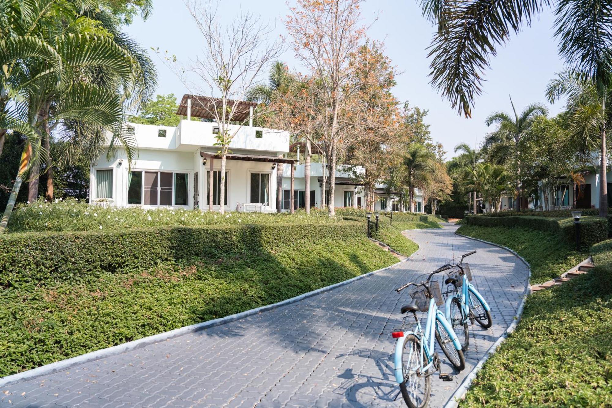 Villa Reina Resort Nong Nam Daeng Bagian luar foto