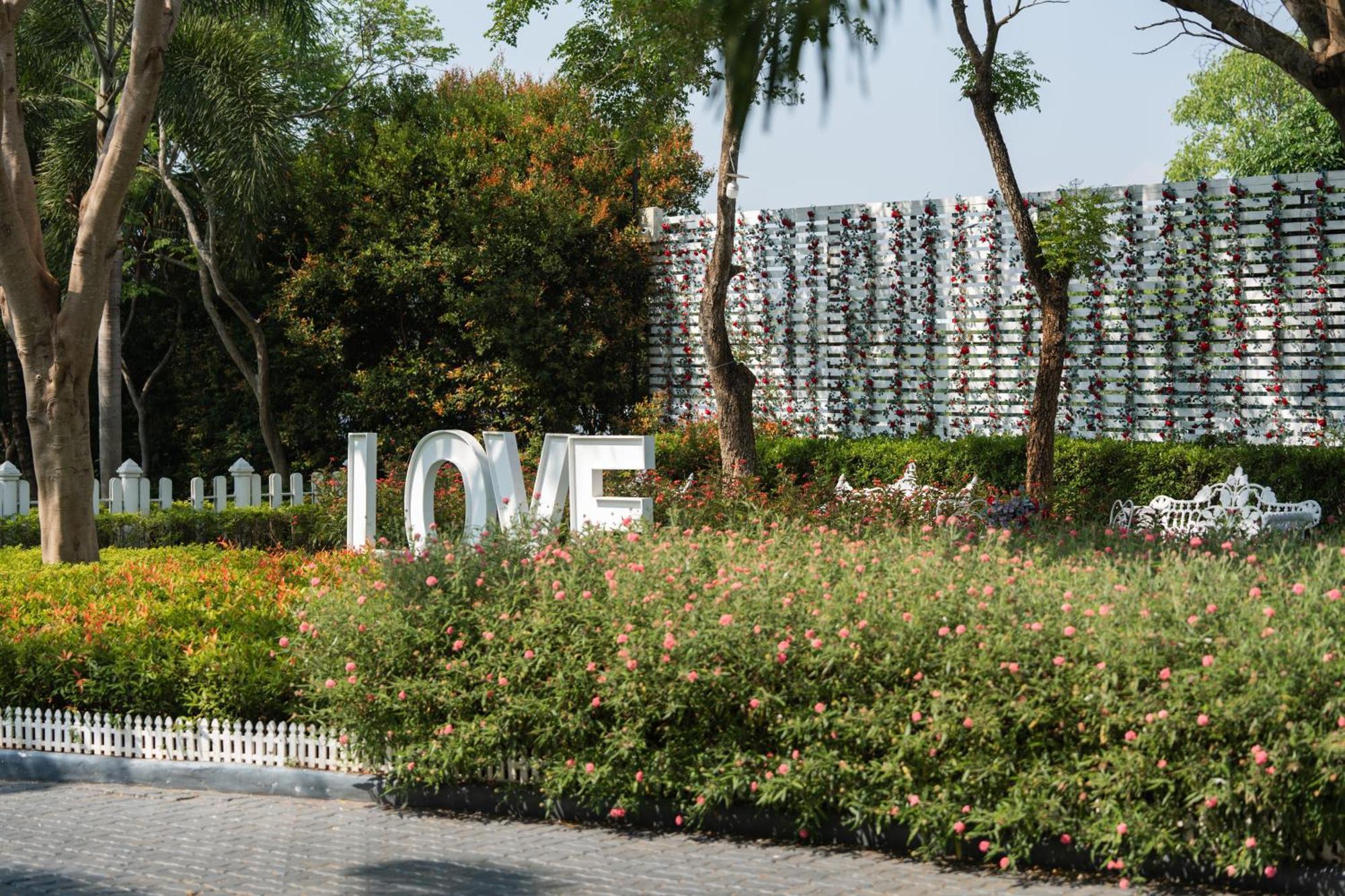 Villa Reina Resort Nong Nam Daeng Bagian luar foto