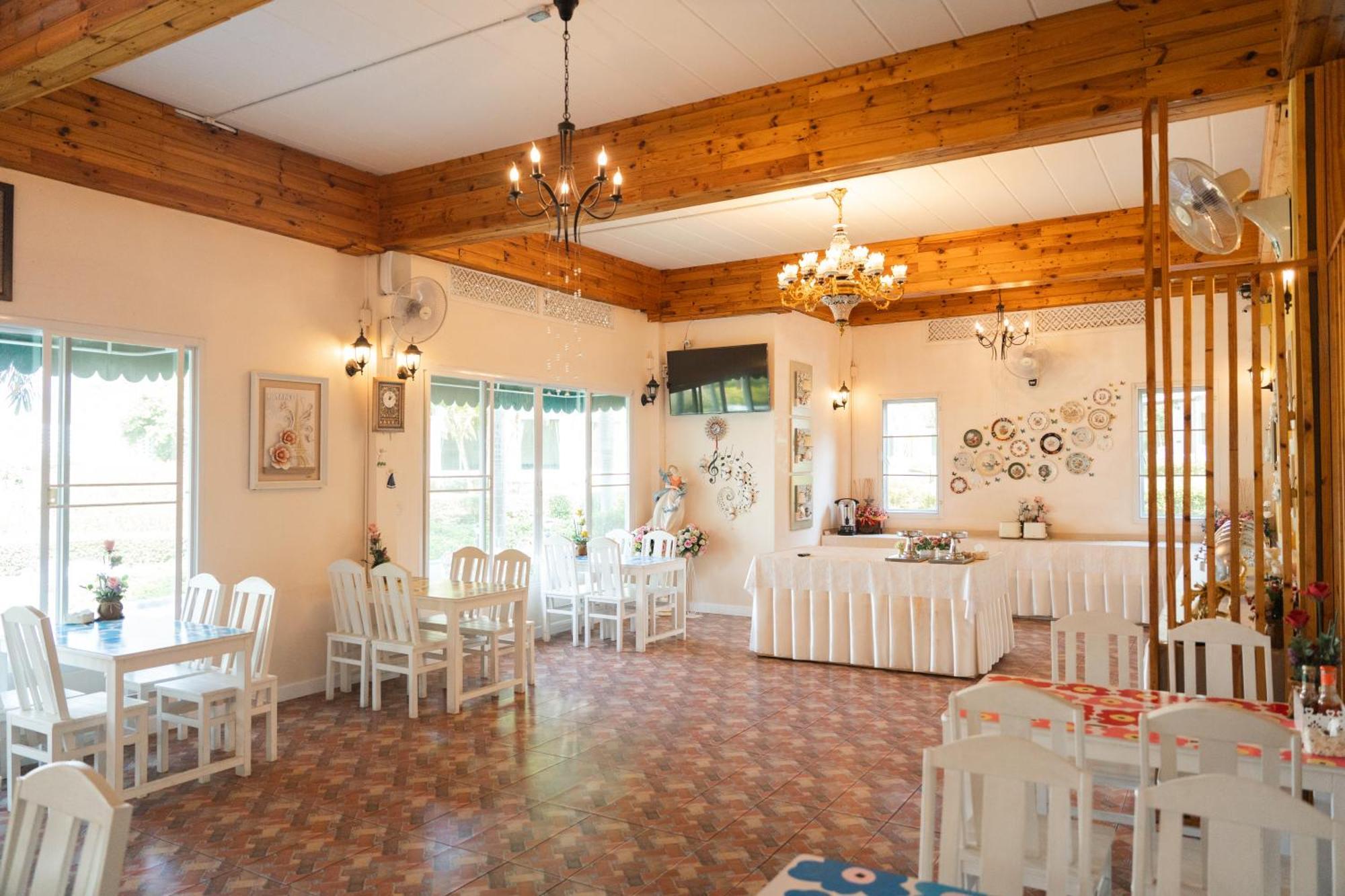 Villa Reina Resort Nong Nam Daeng Bagian luar foto