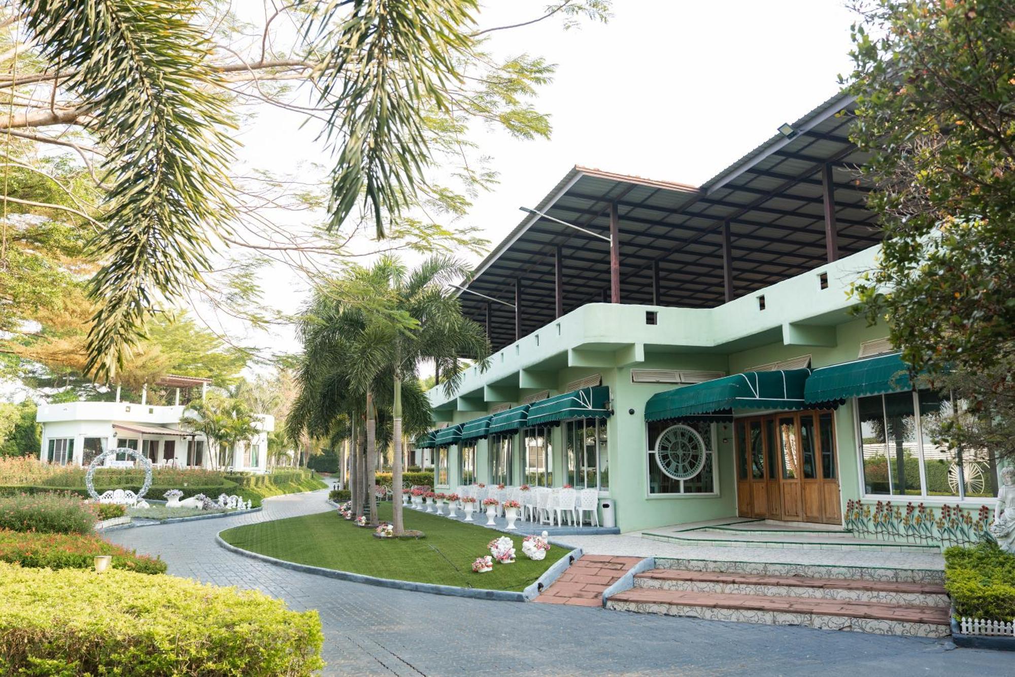 Villa Reina Resort Nong Nam Daeng Bagian luar foto